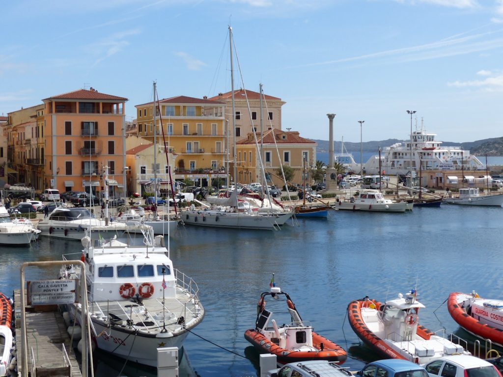 Hafen von La Maddalena